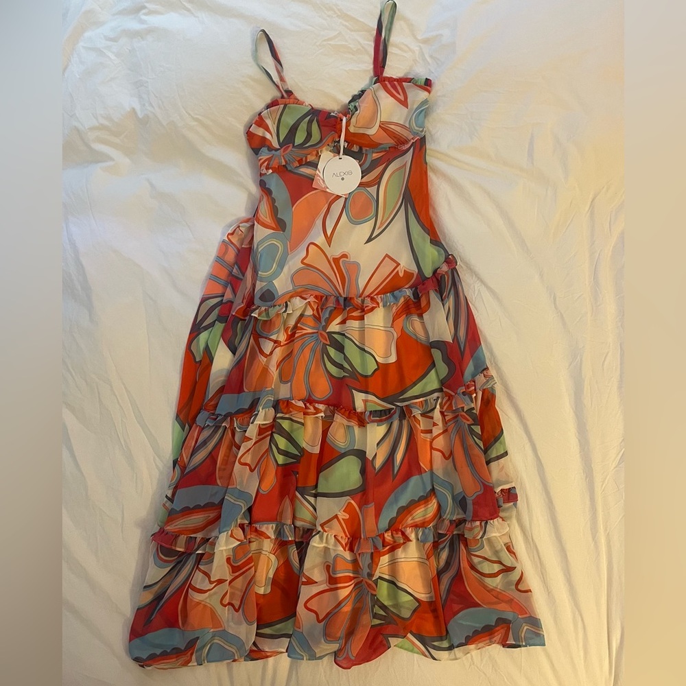 Alexis Barbara Isaias for Target - floral print dress with ruffles (size small)